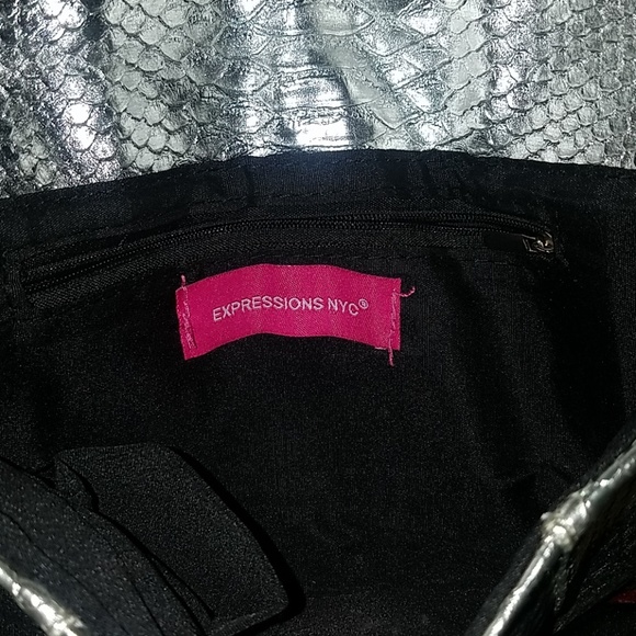 Black&silver flats with silver clutch/purse - Picture 5 of 6